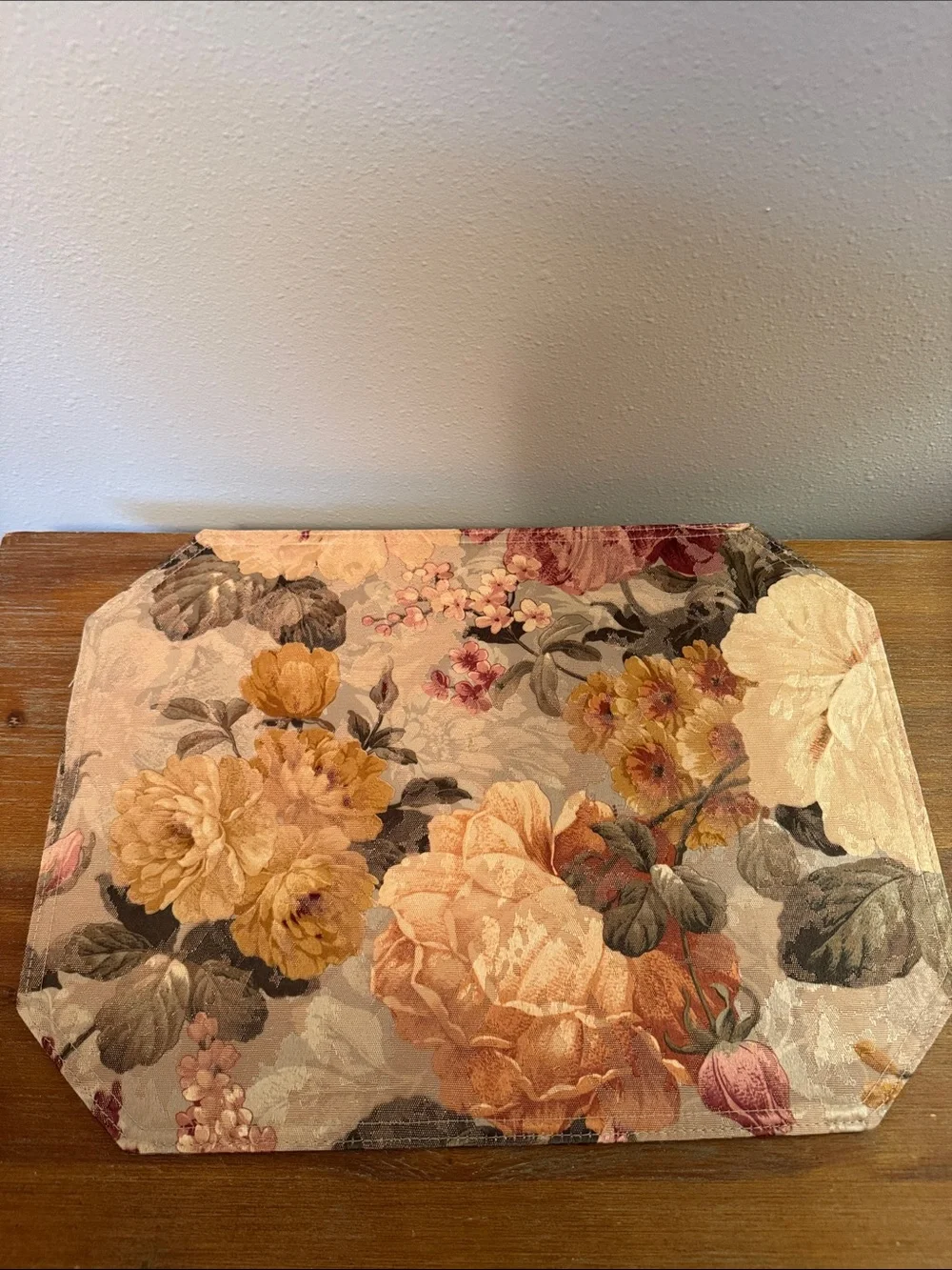 New Set of 6 Floral Reversible Placemats - Rose, Peach & Cream
